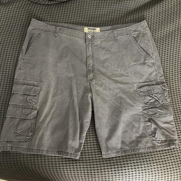Wrangler Other - Wrangler Authentics Cargo Shorts Men's Size 42 Olive Gorpcore Camping Workwear